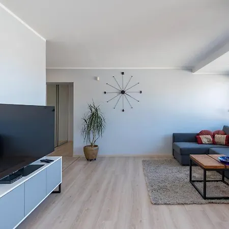 Central 2 Bd Apartment By Hostlovers Kaunas Exterior photo