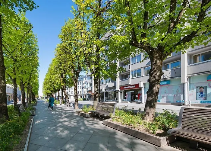 Central 2 Bd Apartment By Hostlovers