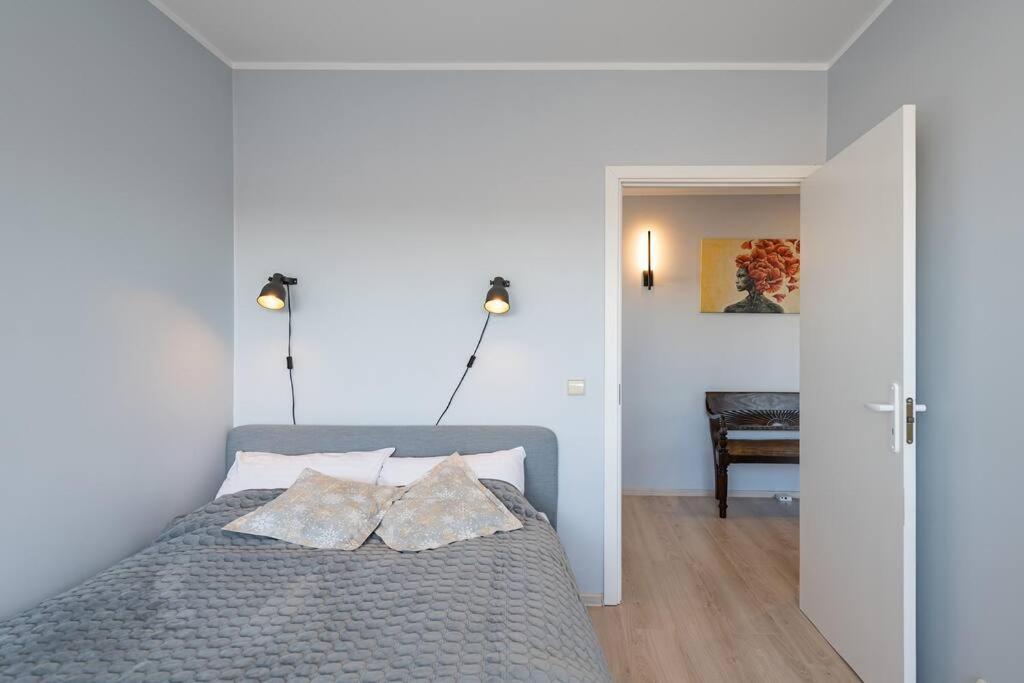 2 Bd By Hostlovers Apartment *