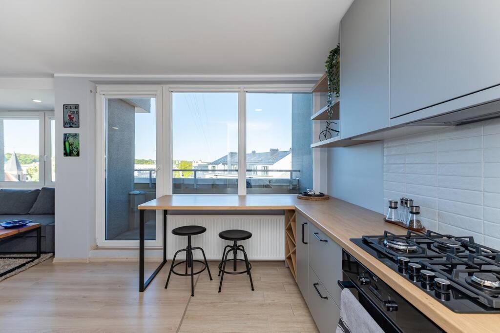 2 Bd By Hostlovers Apartment